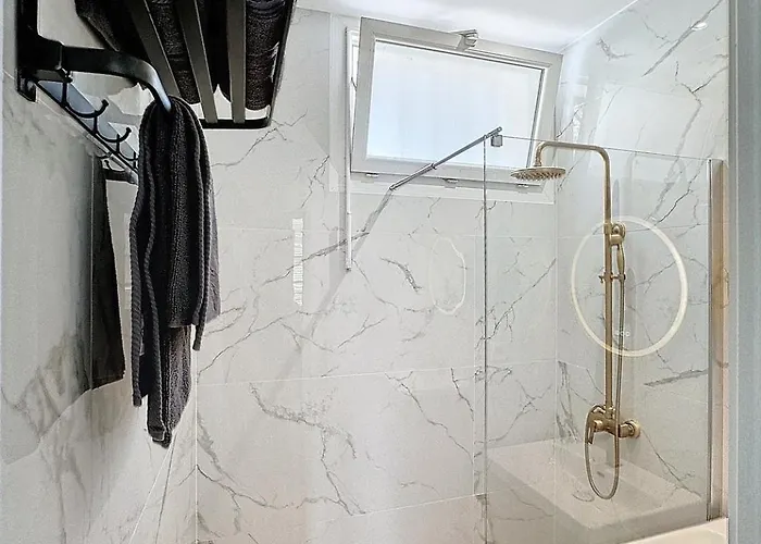 アパート 2 Pieces A 5 Minutes Des Plages Avec Parking アンティーブ