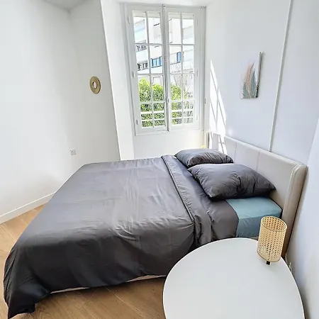 2 Pieces A 5 Minutes Des Plages Avec Parking Appartement