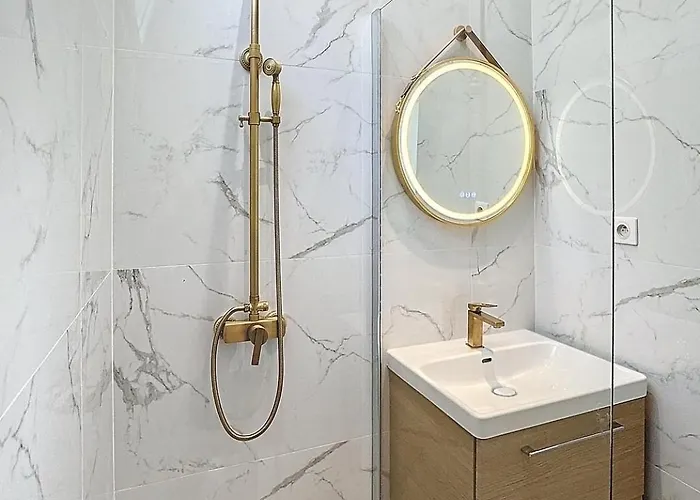 Apartment 2 Pieces A 5 Minutes Des Plages Avec Parking *